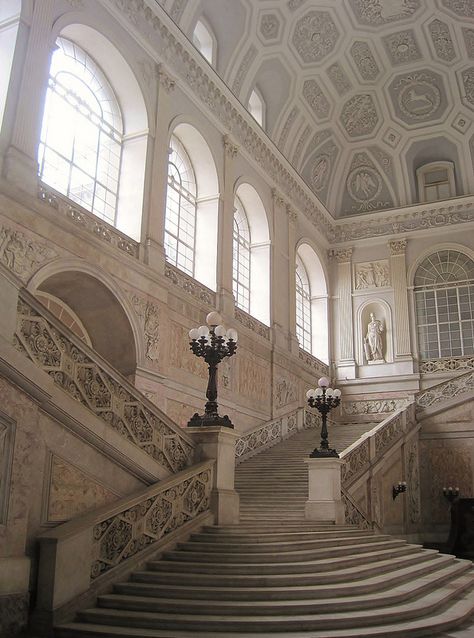 Grand Dining Room, Light Academia Aesthetic, Castle Aesthetic, Royal Aesthetic, Baroque Architecture, Academia Aesthetic, Light Academia, Old Money Aesthetic, Summer School