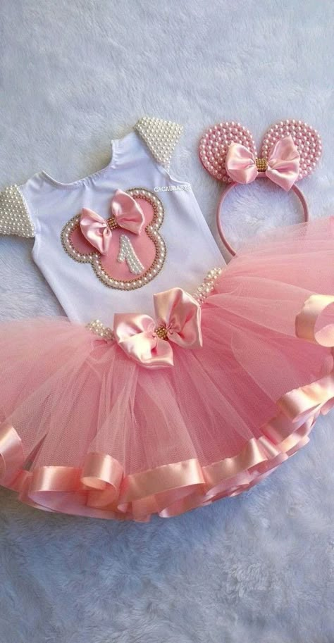 Minnie Mouse First Birthday Outfit, Minny Mouse Birthday, Minnie Mouse First Birthday Party Ideas, Baby Minnie Mouse 1st Birthday, Minnie Mouse Dresses, Minnie Mouse Birthday Dress, Minnie Birthday Party Ideas, Minnie Mouse Dress Baby, Minnie Mouse Birthday Theme