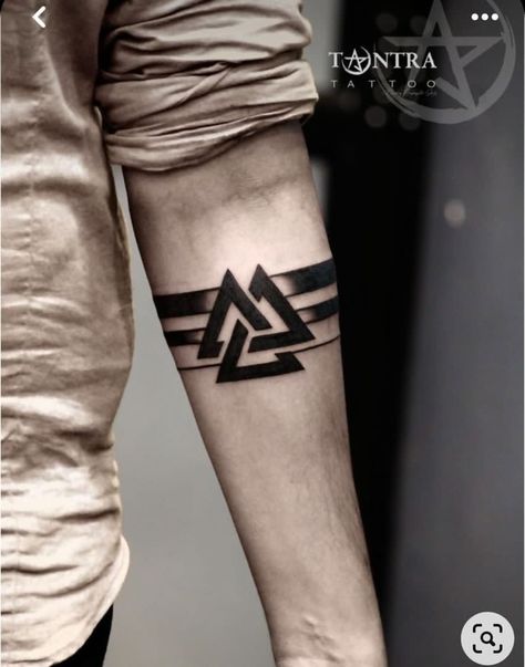 Arm Tattoo Chinese, Triangle Band Tattoo, Bracelet Tattoo For Man, Stripe Tattoo, Tattoo Chinese, Wrist Band Tattoo, Wing Tattoo Men, Band Tattoos For Men, Tato Flash