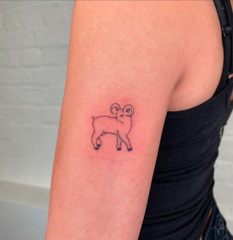 Do I need to make a whole flash for the zodiac because this little custom ram has my entire heart Cute Ram Tattoo, Ram Tattoo Feminine, Tattoo Ram, Capricorn Tattoos, Ram Tattoo, Capricorn Tattoo, Tattoo Idea, Tattoos And Piercings, Art Stuff