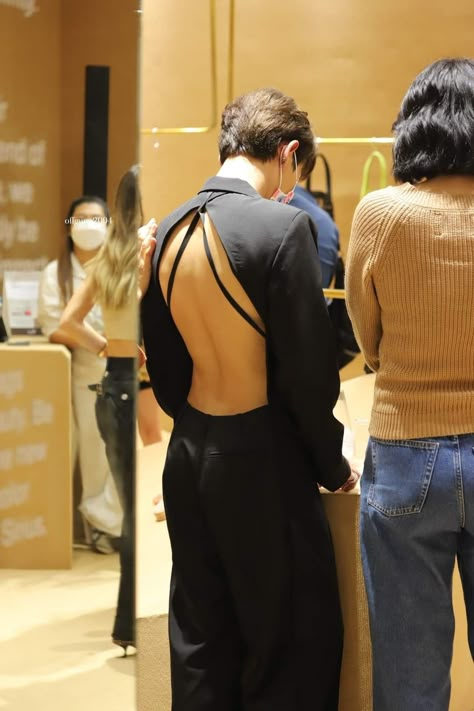 Open Back Shirt Men, Open Back Suit Men, Backless Shirt Men, Backless Men Outfit, Jacket Hanging Off Shoulders Drawing, Swole Body Men, Men In Dresses Aesthetic, Fem Outfits For Men, Feminine Outfits For Men