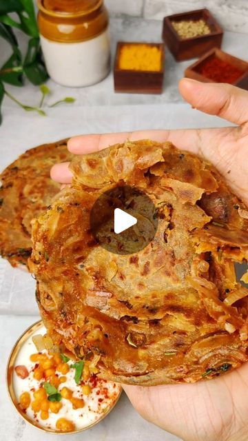 Eat Delicious on Instagram: "Onion laccha Paratha Unique Way

Ingredients
Onion 2 (sliced)
Coriander powder 2 tsp
Kashmiri chilli powder 2 tsp
Amchoor powder 2 tsp
Ajwain 1 tsp
Kalonji 1 tsp
Green chilli 2 
Kasturi methi 2 tsp
Salt
Coriander leaves

#onion #onionparatha #onionlover #paratharecipes #paratha #parathalovers" Methi Paratha Recipes, Laccha Paratha Recipe, Laccha Paratha, Methi Paratha, Kashmiri Chilli, Indian Breads, Paratha Recipe, Paratha Recipes, Indian Bread