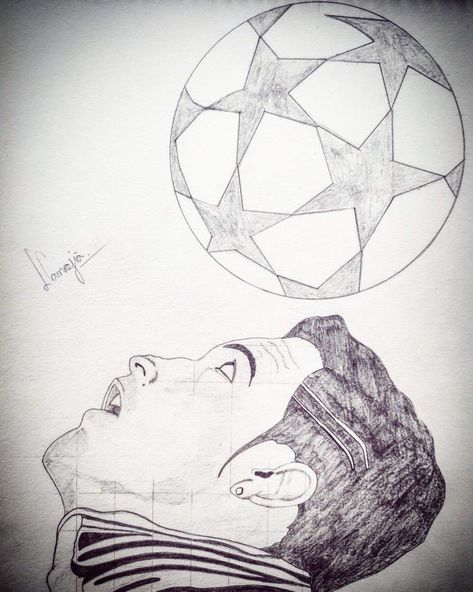 Messi And Ronaldo Sketch, Ronaldo Portrait Drawing, Football Drawing Ronaldo, Sketch Of Ronaldo, Ronaldo Sketch Pencil, Ronaldo Cristiano Drawing, Ronaldo Drawing Sketch, Cr7 Sketch, Ronaldo Drawing Easy