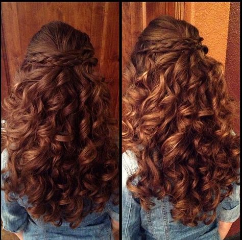 hair by me Crimped Bridesmaid Hair, 2c Wedding Hairstyles, Homecoming Easy Hairstyles, Natural Hair Elegant Styles, Fancy Curly Hairstyles Prom, Hairstyles Color Ideas, Wedding Curly Hairstyles, Color Ideas Wedding, Prom Curly Hair