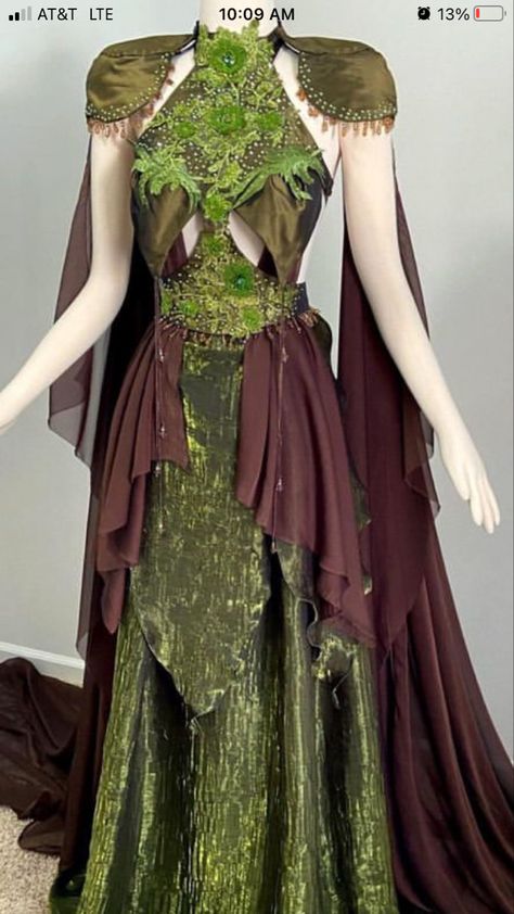 Fae Queen Costume, Enchanted Forest Fairy Costume, Forest Queen Costume, Wood Fairy Costume, Forest Elf Costume, Faerie Cosplay, Druid Outfit, Fae Cosplay, Dryad Costume