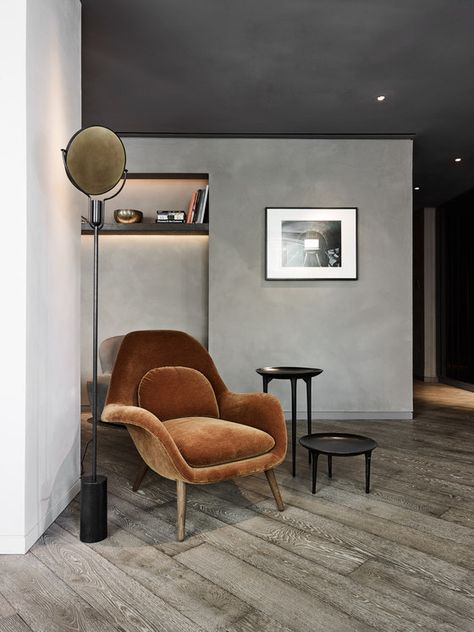 Howard Hotel by Space Copenhagen | Hotel interiors Space Copenhagen, Chair Table, Velvet Chair, Design Del Prodotto, Decor Minimalist, A Living Room, A Chair, Home Fashion, 인테리어 디자인