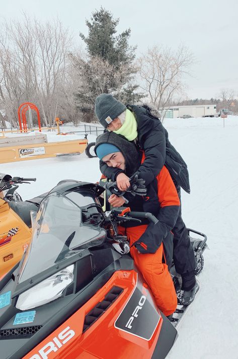 Snowmobile Photoshoot, Snow Board Couple, Snowmobile Couple Pics, Couple Snowmobile Pictures, Snowmobile Aesthetic, Snowmobiling Girl, Snowmobile Couple, Snowmobile Instagram Pictures, Snowmobile Pictures