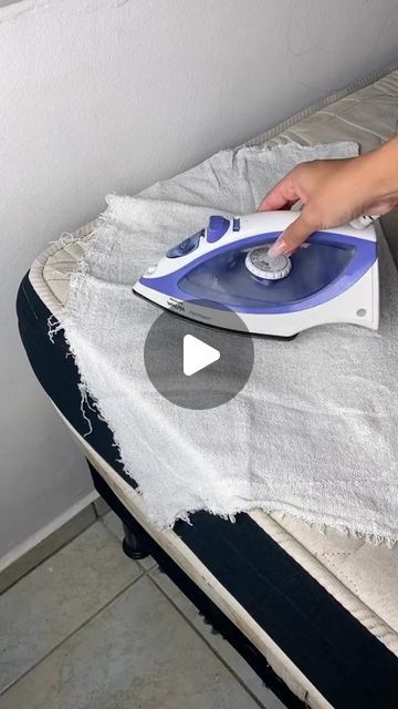 Clean Stained Mattress, Clean Stains Off Mattress, Cleaning Your Mattress, Cleaning Stains On Mattress, How To Clean Bed Mattress, How To Clean A Stained Mattress, Mattress Cleaning Hacks, How To Get Stains Out Of Mattress, Cleaning Mattress With Baking Soda