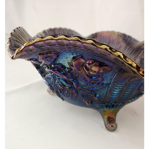 Beautiful iridescent blue purple carnival glass bowl used as a Centerpiece. Carnival Glass Collection, Blue Carnival Glass, Red Wing Pottery, Art Deco Boho, Carnival Glass Bowls, Kind Of Blue, Iridescent Blue, Bowl Designs, Glass Pieces