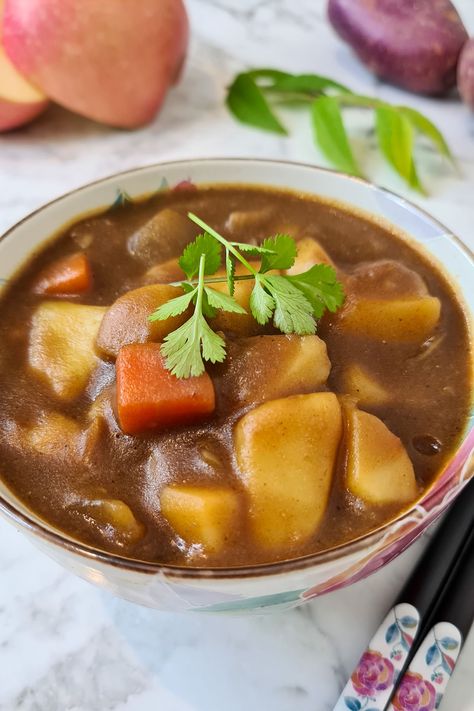 Japanese Potato Curry, Vegetable Japanese Curry, Simple Japanese Recipes Meals, Japanese Curry Block Recipe, Japanese Curry Recipe Vegetarian, Japanese Golden Curry Recipe, S&b Golden Curry Recipe, S&b Curry Recipe, Golden Curry Recipe