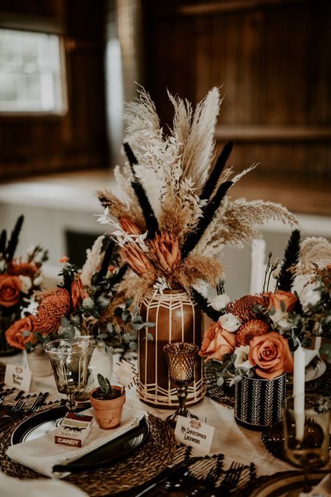 Western Themed Wedding, Country Theme Wedding, Boho Style Wedding, Boho Wedding Decorations, Wedding Dress Pictures, Wisconsin Wedding, Future Wedding Plans, Fall Wedding Colors, Western Wedding