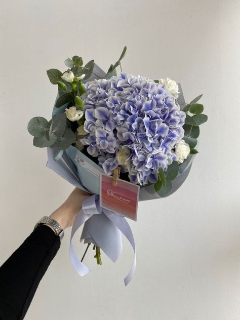 Hydrangea Bouquet Aesthetic, Hortensia Bouquet, Hydrangea Bouquets, Blue Hydrangea Bouquet, Single Flower Bouquet, Flower Boquet, Blue Hydrangea Flowers, Luxury Flower Bouquets, Hydrangea Bouquet