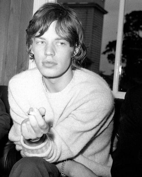 Shetland 'Shaggy Dog' Knitwear  Dropping Soon. Modelled by Mick Jagger.     #comingsoon #shetlandknitwear #shaggydog #shetland #ivyleague #ivystyle #60's #madeinscotland #madeinbritain #mickjagger #therollingstones  #droppingsoon     #thenorthernfellsclothingcompany #northernfellsfamily  #superiorqualitygarments #winterscoming #winterstyle Moves Like Jagger, Robert Sheehan, Swinging Sixties, Musica Rock, I'm With The Band, Catherine Deneuve, Mötley Crüe, Keith Richards, Mick Jagger