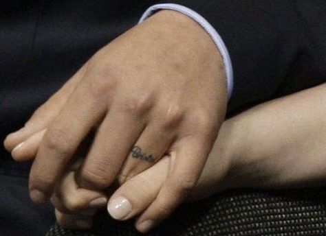 Bristol Palin's baby daddy, Levi Johnston, had her named inked around his ring finger. Wedding Ring Finger Tattoos, Shannon And Johnny, Ring Tattoo Designs, Tattoo Finger, Ring Tattoo, Wedding Ring Tattoo, Tattoo Wedding Rings, Ring Finger Tattoos, Cool Tattoos For Guys