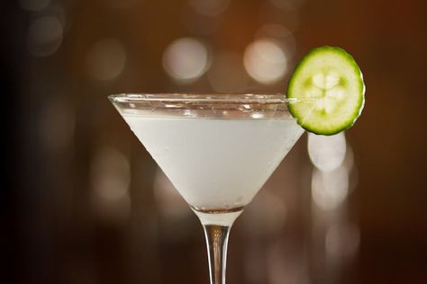 Refreshing with a surprising spicy twist… You could simply create a refreshing cucumber martini, but why on earth stop there if you’re a spicy food fan? Add in a layer of heat by muddling fresh jalapeño pepper with the cucumber. It adds a surprising spice to this refreshing cocktail that you and your guests no … Jalapeno Martini, Gin Gimlet, Gimlet Recipe, Cucumber Vodka, Ginger Liqueur, Recipe For Teens, Vodka Martini, Wine Stains, Fruity Cocktails