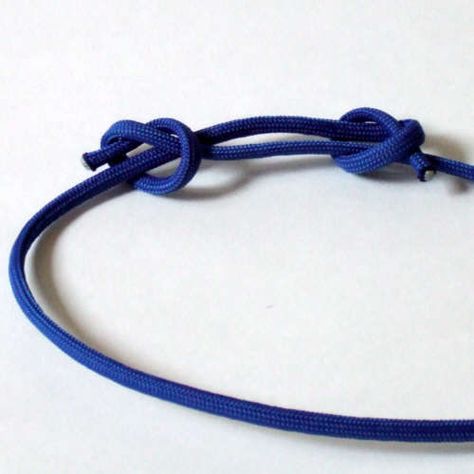 Picture of Make A Simple Loop Prusik Knot, Bracelet Lock, Fishermans Knot, Handy Woman, Extension Cord, Paracord, Rope Bracelet, Knot, Craft Ideas