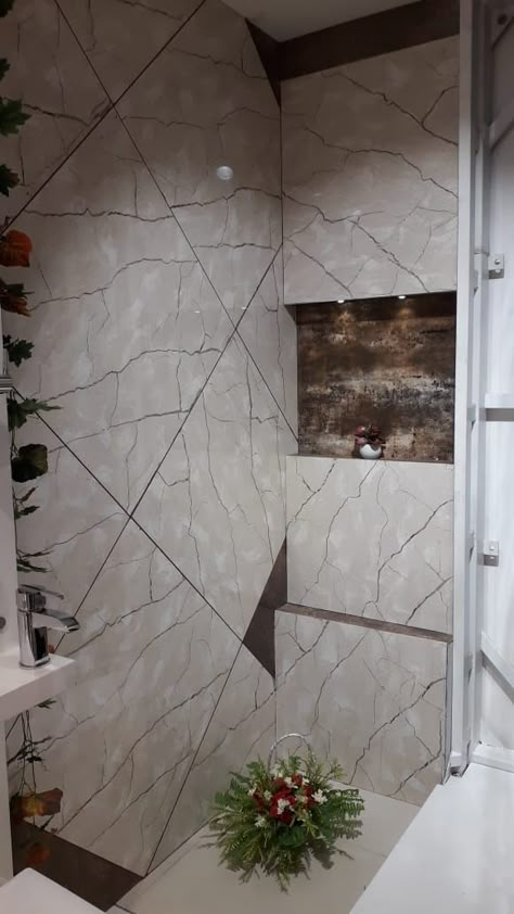 Main Door Wall Tiles Design, Toilet Wall Tiles Pattern, Bath Tile Design, Tiles Toilet, Coffered Ceiling Design, Bathroom Concepts, Bathroom Wall Tile Design, Bathroom Grey, Toilet And Bathroom Design