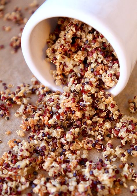 Crunchy Yogurt Toppings, Crispy Quinoa Air Fryer, Crunchy Quinoa Topping, How To Make Crunchy Quinoa, Crunchy Quinoa Salad, Quinoa Crisps Recipe, Salad Crunchy Toppings, Salad Toppers Crunchy, Crispy Quinoa Salad Topping