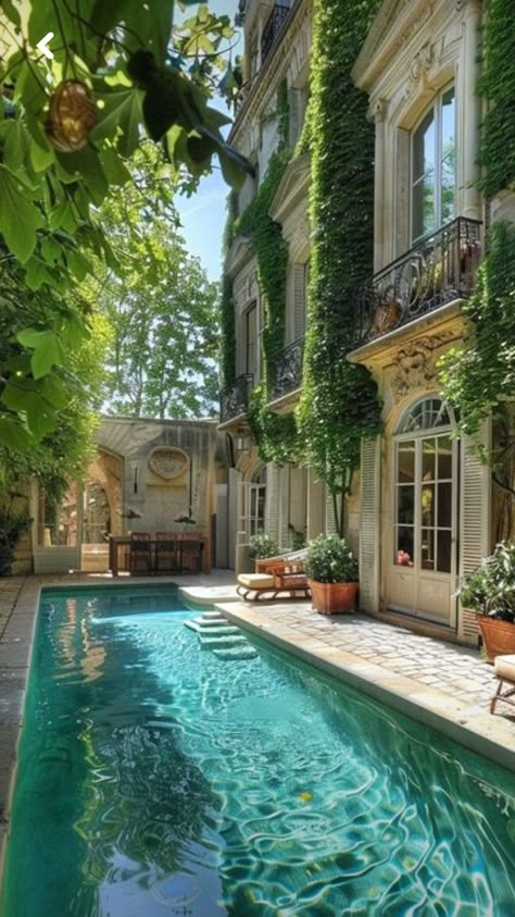 Rich People Houses, Dream Life House, House Arch Design, Interiors Dream, Countryside House, Tiny House Interior, Mediterranean Homes, Cute House, Luxury Homes Interior