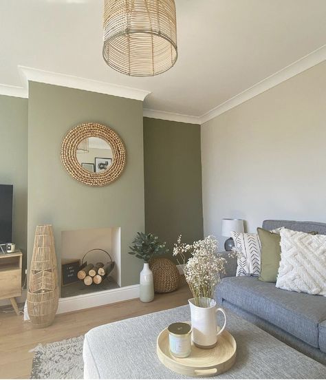 Living Room Feature Wall, Room Feature Wall, Sage Living Room, Living Room Accent Wall, Green Walls Living Room, Sage Green Living Room, Lounge Room Styling, Green Living Room Decor, Feature Wall Living Room