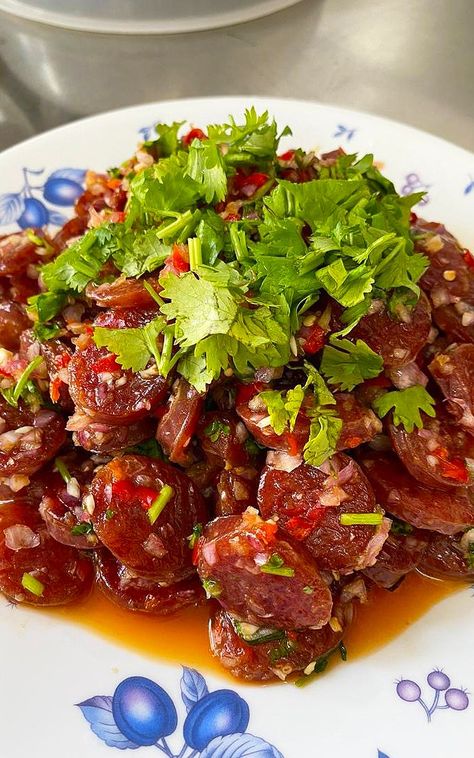 Lap Xuong, Lap Xuong Recipes, Cheong Fun, Lap Cheong Recipe, Lapsang Souchong Recipes, Char Kway Teow Recipe Singapore, Lap Cheong Fried Rice, Lap Cheong, Pork Knuckle