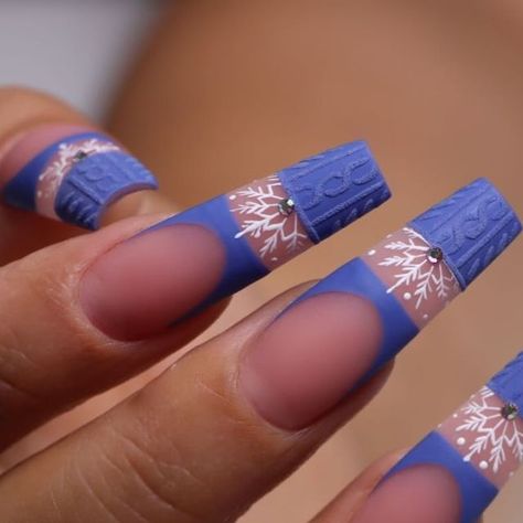 Michelle Soto💅 Nail Artist on Instagram: "Hello sweater weather! “Embracing the chilly blues with cozy vibes. #SweaterWeather 💙❄️” Using @vbeautypure Discount Code Chelly10 #nail #nails #sweater #sweaterweather #holiday #holidayseason #holidaynails #blue #bluenails #nailsofinstagram #nailsoftheday #shortnails #longnails #vbp #vbeautypure #chelly #chellysnails" Sweater Pattern Nails, Blue Sweater Nails, Sweater Nails, Acrylic Nails Coffin Short, Nail Patterns, Acrylic Nails Coffin, Nails Coffin, Cozy Vibes, Artist On Instagram