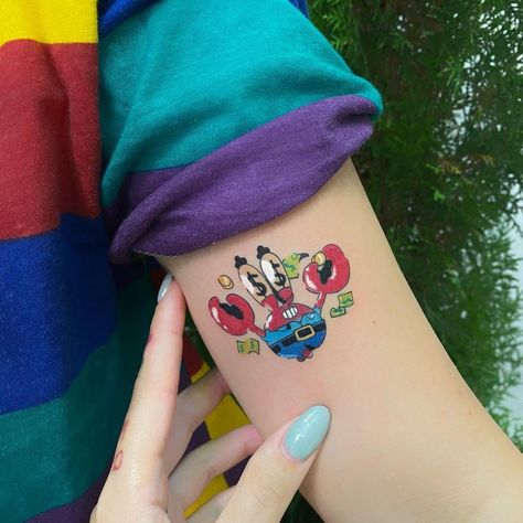 Mr Krabs Tattoo, Sponge Bob Tattoo Ideas, Sponge Bob Tattoo, Squidward Tattoo, Bob Spongebob, Bob Tattoo, Spongebob Tattoo, Summer Legs, Beauty Tattoo