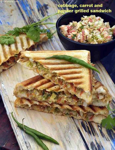 Bread Toast Recipes, Veg Sandwiches, Cheese Grilled Sandwich, Grilled Sandwich Recipe, Sandwich Recipes Indian, Veg Sandwich, Cabbage Carrot, Grill Sandwich, Veg Snacks