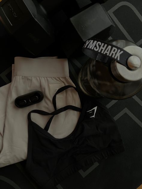 Gym Shark Athletes, Gymshark Athlete Women, Gymshark Athlete Aesthetic, Workout Asethic Gym, Vision Board Asethic, Workout Icon Aesthetic, Athlete Aesthetic Girl, Gym Aethstetic, Aesthetic Workout Pics