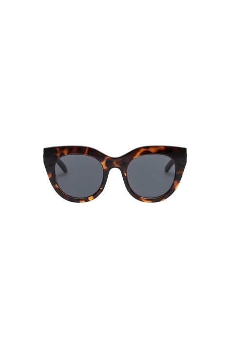 A favourite of Meghan Markle and Olivia Palermo, the Air Heart in tortoise is an iconic Le Specs style. With proportions reminiscent of a cat-eye, the style is designed with a thick tort frame and luxurious metal top bar inlay, then fitted with premium ze Fashionable Sunglasses, Sunglasses Brand, Heart Sunglasses, Le Specs, Microfiber Cleaning Cloths, Olivia Palermo, Clean Microfiber, Sunglasses Branding, Meghan Markle