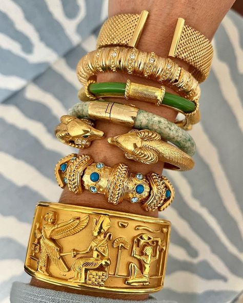 Egypt Is A Great Destination For Shoppers, With Its Bustling City Markets Full Of Unique Local Items. Discover Best Things To Buy In Egypt! Maximalist Gold Bracelets, Egypt Gold Jewelry, Maximalist Gold Jewelry Aesthetic, Egyptian Gold Jewelry, Ancient Egypt Jewelry, Spring Jewelry Trends, Egyptian Bracelet, Middle Eastern Jewelry, Egyptian Gold