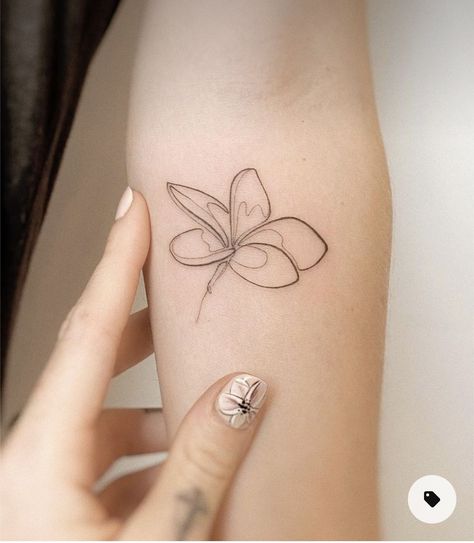 Plumeria Branch Tattoo, Front Wrist Tattoos, Back Of Elbow Tattoos For Women, Above Elbow Tattoos For Women, Fiori Frangipani, Jr Tattoo, Frangipani Tattoo, Filter Tattoo, Above Elbow Tattoo