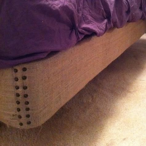 Upholstered boxspring with burlap and added studs! No Bedskirt needed anymore! Upholstered Box Springs, Frosé, Diy Ikea, Viria, Box Spring, My New Room, Diy Projects To Try, Good Ideas, House Inspiration