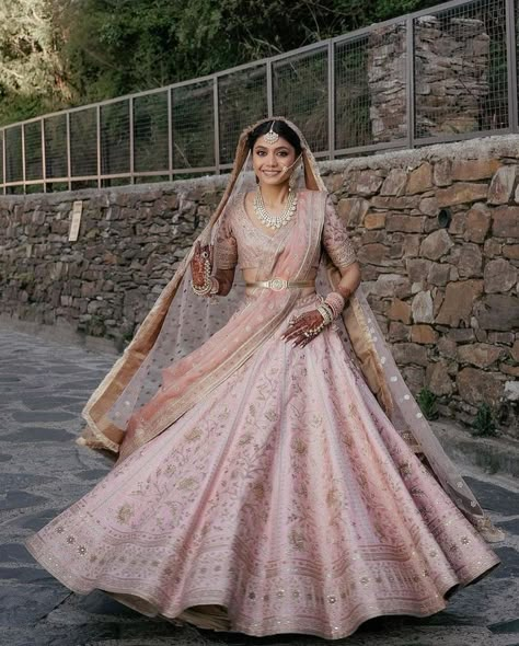 Outfits That Made Us Stop And Ask 'Who Is The Designer?' | WedMeGood Pink Bridal Outfit, Bridal Lehenga Colour, Flared Gowns, Pink Bridal Lehenga, Bridal Lehenga Designs, Colour Trend, Latest Bridal Lehenga, Lehenga Designs Simple, Millennial Pink