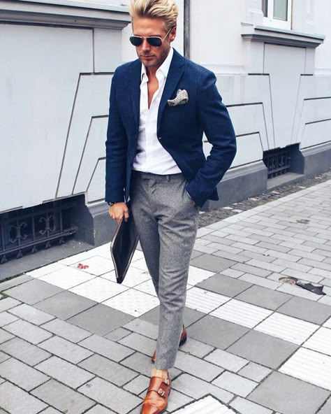 Navy Blazer Men, Outfits Quotes, Blazer Outfits Men, Casual Chic Summer, Mens Fashion Blazer, Mens Fashion Smart, Hipster Mens Fashion, Fall Outfits For Work, Elegant Man