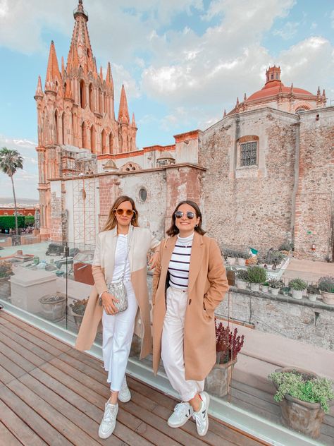 Outfits For San Miguel De Allende, Guanajuato Mexico Outfit, Outfits Guadalajara, City Outfit Winter, Outfit Campo, City Winter Outfit, Mexico City Fashion, Outfits Paris, December Outfits