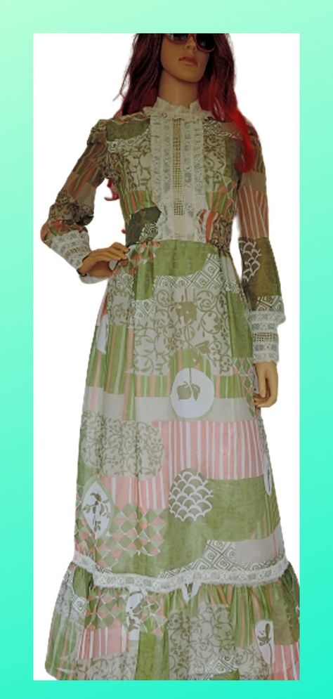 1970s maxi dress with the most stunning lace cuffs and pattern, pioneer Oregon trail Prairie dress - Original Vintage 70s dress by Toni Todd #tonitodd #prairie #dress #maxi #gunnesaxstyle #pioneer #oregontrail #prairiedress #asnew #70sdress #1970sdress #festival #originalvintage #etsyseller #vintagedress #vintageclothes 1970s Prairie Dress, Vintage 70s Dress, Bohemian Cottage, 70s Vintage Fashion, 70s Maxi Dress, Vintage Dress 70s, Bohemian Style Clothing, Folk Dress, Oregon Trail