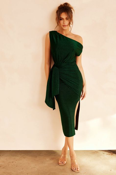 Elegant Midi Evening Dresses, Emerald Green Cocktail Dress, Red Dress Day, Denim Playsuit, Green Cocktail Dress, Guest Attire, Asymmetric Neckline, Wedding Attire Guest, Midi Dress Party