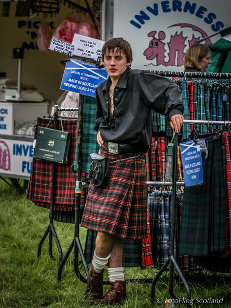 Kilt Salesman. Cute is cute!  Inspiration for my daughter, . Kilt Outfits For Men, Kilt Aesthetics, Scottish Kilts Men, Kilt Outfit Men, Scottish Skirt Outfit, Alternative Groom Attire, Scotish Men, Scottish Traditions, Kilt Men