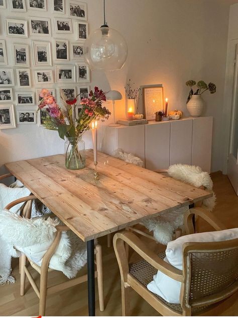 Hygge Dining Room, Wall Frame Layout, Cozy Kitchen Table, Colorful Minimalist Bedroom, Dining Room Decor Ideas, Stile Boho Chic, Makeover Before And After, House Inside, Furniture Renovation