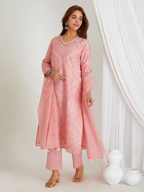 Buy Pink Printed Chanderi Suit - Set of 3 | 406-327/BET14MAY | The loom Chanderi Suit, Karva Chauth, Chanderi Suits, Eid Outfits, Casual Party Dresses, Eid Dresses, Sharara Set, Valentine Special, New Launch