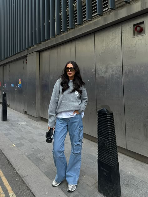 RELAXED CARGO JEANS - BLUE WASH curated on LTK Blue Cargo Jeans Outfit Winter, Cargo Jeans Winter Outfit, Cargo Jean Outfits Women, Cargo Jeans Outfit Winter, Jean Cargo Outfit, Styling Cargo Jeans, Cargo Denim Pants Outfit, Blue Cargo Jeans Outfit, Denim Cargo Pants Outfit