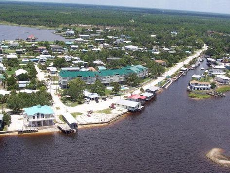 Horseshoe Beach Randy Wayne, Wayne White, Road Town, Vacation Rentals By Owner, End Of The Road, Scenic Road Trip, Studio Home, Scenic Roads, Visit Florida