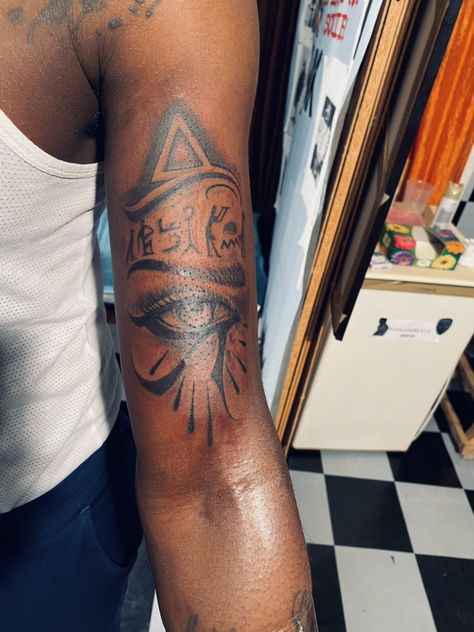 Arm Tattoos For Guys Forearm, Black Men Tattoos, Half Sleeve Tattoos Forearm, Egyptian Tattoo Sleeve, Hoodoo Spells, African Tattoo, Band Tattoos, Funky Tattoos, Hand Tattoos For Girls