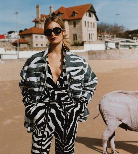 Fashion Editorials Maxi Dress With Leather Jacket, London Fashion Street, New York Traffic, Zebra Print Boots, Dress With Leather Jacket, Oversized Blazer Dress, Tiger Print Dress, Glass Of Red Wine, Black Cowboy Boots