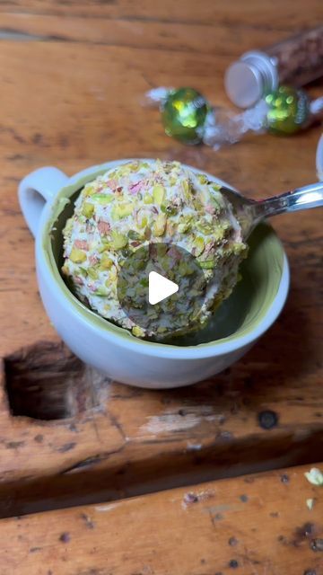 Goran Dujic on Instagram: "Pistachio Affogato al caffé" Pistachio Affogato, Pistachio Drink, Affogato Recipe, Hot Drinks Recipes, Nutella Cheesecake, Recipe Videos, Hot Drinks, Mocktails, Pistachio