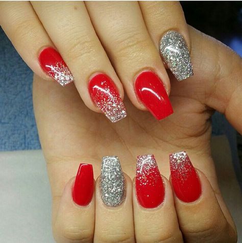 . Holiday Nails 2023, Christmas Minions, White Sparkle Nails, Diy Valentine's Nails, Red And Silver Nails, Valentines Day Nail Art, Red Ombre Nails, Nail Art Noel, Tape Nail Art