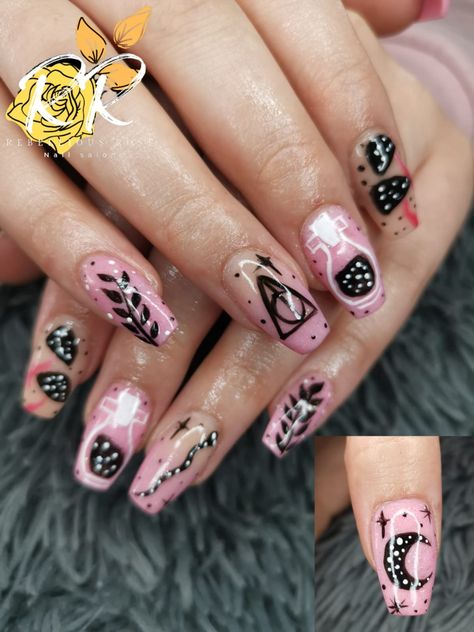 Love Potion Nails, Potion Nails, Pink Harry Potter, Potter Nails, Harry Potter Nails, Witchy Nails, Love Potion, Harry Potter Birthday, Nail Tech