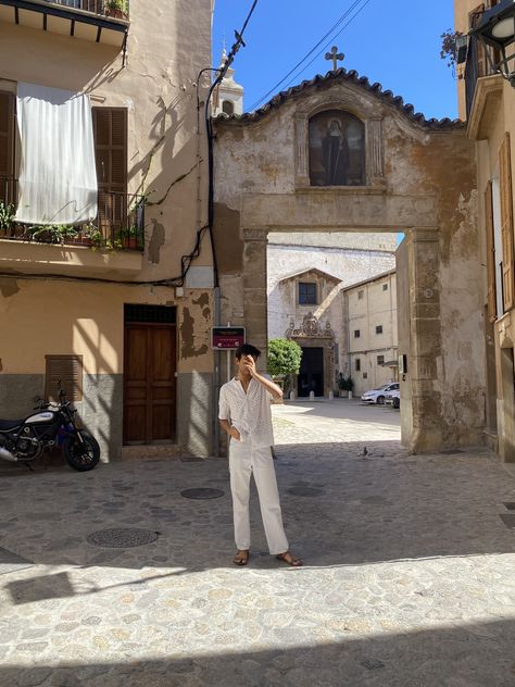 Mexican Summer Outfits Men, Italian Man Aesthetic, Italian Countryside Aesthetic, Mediterranean Men, Boys Outfits Aesthetic, Aesthetic Mediterranean, Mallorca Summer, Summer Outfit 2023, Spain Aesthetics