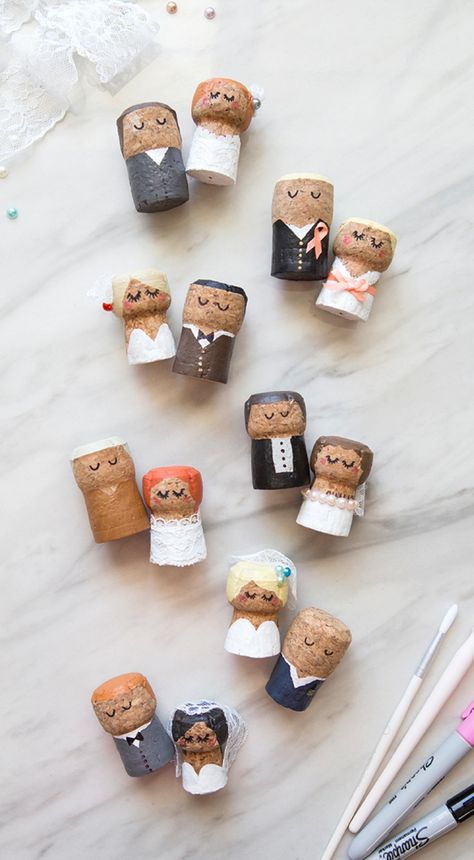 Cork Wedding, Wine Cork Diy, Wine Cork Art, Rustic Wedding Decorations, Cork Projects, Champagne Corks, Cork Diy, Cork Art, Wine Cork Crafts